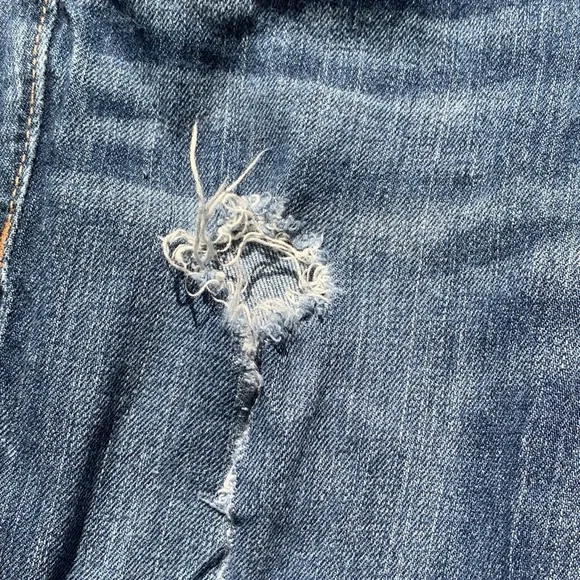 Hollister Women's Blue Jeans Size 0 Zipper Bottom Distressed High Rise Midi - Picture 3 of 13